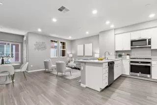 Photo #5: ML81952863 Listing 