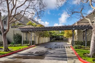 Photo #2: ML81953404 Listing 