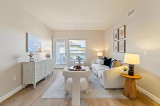 Photo #6: ML81953627 Listing