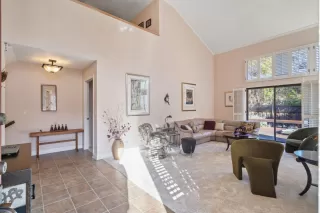 Photo #4: ML81953713 Listing