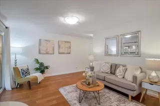 Photo #4: ML81953732 Listing 