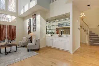 Photo #6: ML81953739 Listing 