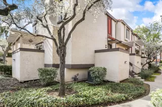 More Details about MLS # ML81954503 : 7134 CLARENDON ST