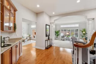 Photo #5: ML81954681 Listing 