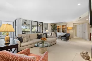 Photo #4: ML81955859 Listing