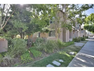 Photo #5: ML81956119 Listing