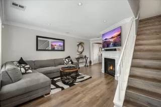 Photo #2: ML81956255 Listing 