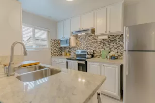 Photo #5: ML81956482 Listing