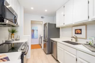 Photo #5: ML81956639 Listing