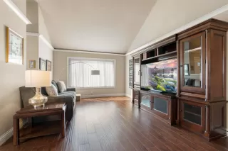 Photo #4: ML81957779 Listing