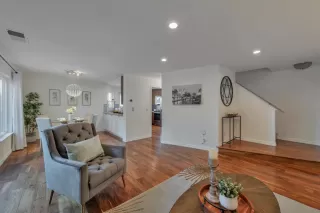 Photo #5: ML81958337 Listing