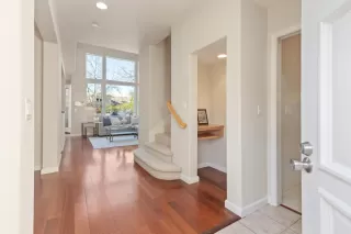 Photo #4: ML81958706 Listing