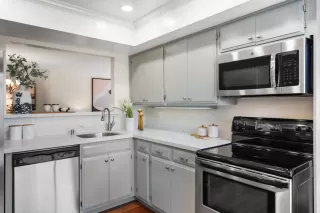 Photo #4: ML81960109 Listing