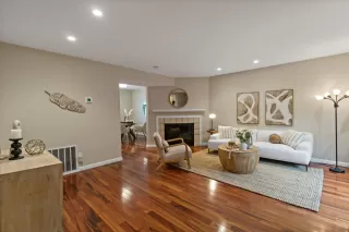 Photo #2: ML81960273 Listing 