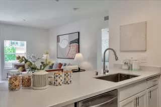 Photo #4: ML81961201 Listing