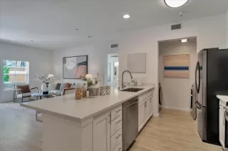 Photo #5: ML81961201 Listing