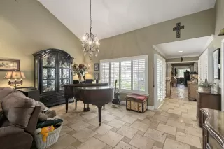 Photo #5: ML81962907 Listing 