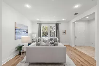 Photo #5: ML81963086 Listing 