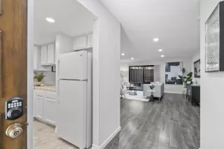 Photo #6: ML81963367 Listing