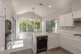 Photo #5: ML81964448 Listing