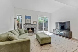 Photo #5: ML81965523 Listing