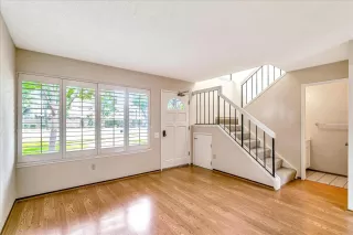 Photo #5: ML81965636 Listing