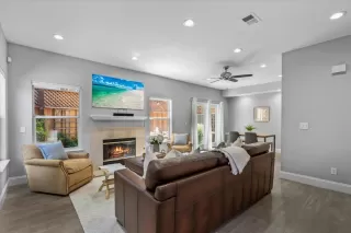 Photo #2: ML81966067 Listing 