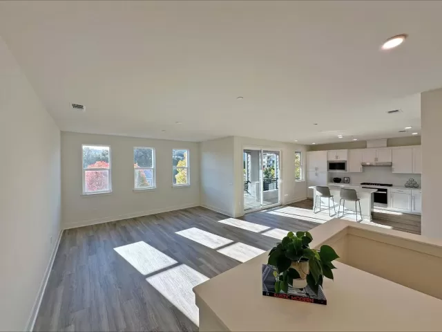 MLS: ML81967403 Condo For Sale