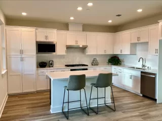 Photo #3: ML81967403 Listing 