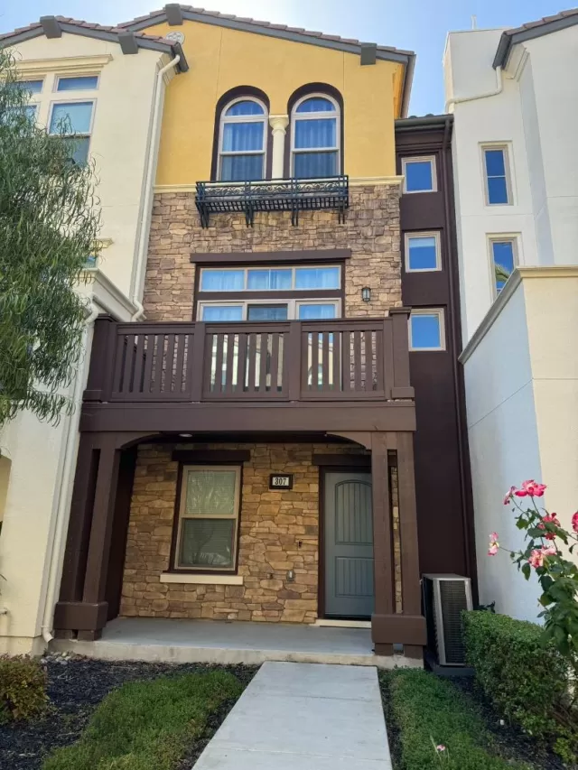 MLS: ML81967412 Condo For Sale