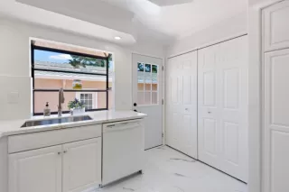 Photo #5: ML81968405 Listing