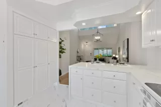 Photo #6: ML81968405 Listing