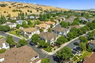 Photo #5: ML81969143 Listing