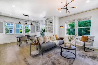 Photo #4: ML81969568 Listing