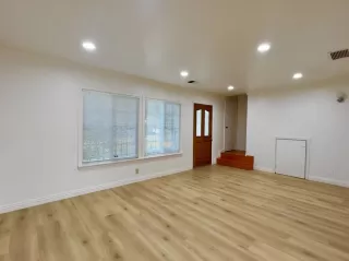 Photo #4: ML81971358 Listing