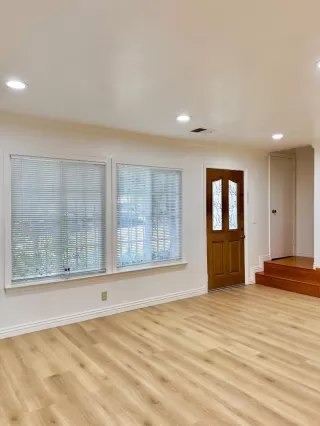 Photo #5: ML81971358 Listing