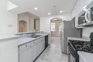 Photo #4: ML81971907 Listing