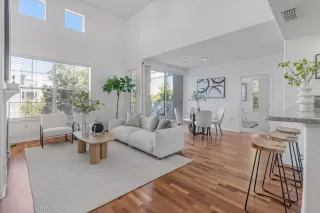 Photo #6: ML81972286 Listing