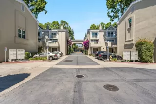 Photo #2: ML81972526 Listing 