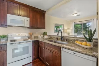 Photo #6: ML81972907 Listing