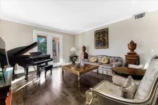 Photo #6: ML81973822 Listing