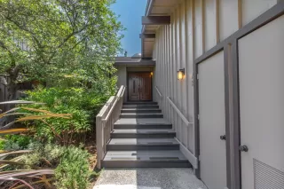 Photo #2: ML81974673 Listing