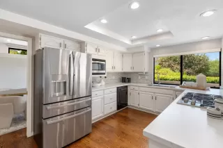 Photo #4: ML81974673 Listing