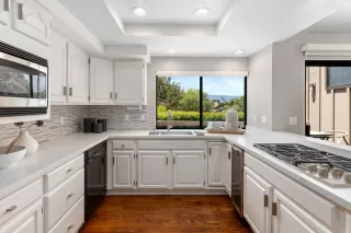 Photo #5: ML81974673 Listing