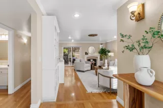 Photo #5: ML81976510 Listing