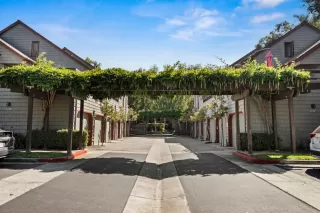 Photo #2: ML81976795 Listing 