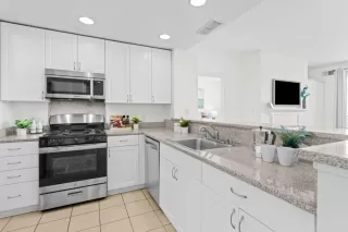 Photo #5: ML81977144 Listing