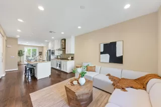 Photo #6: ML81977412 Listing