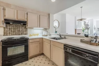 Photo #4: ML81977578 Listing