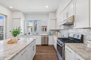 Photo #2: ML81978326 Listing 